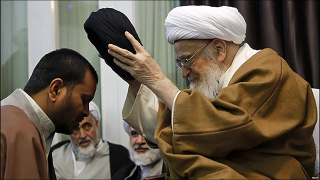 رجل الدين الإيراني حسين منتظري