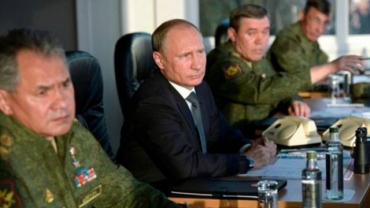 بين المراوحة والموازنة: كيف أدارت روسيا تحالفاتها المتناقضة في الأزمة السورية؟