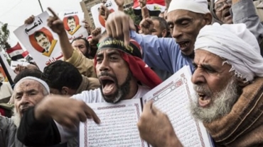 الأمس لا يموت أبداً: كيف يستمر الإسلام السياسي رغم إخفاقه؟