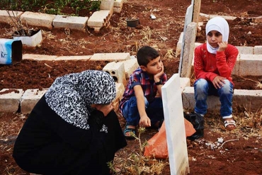 "الموت عمل شاق": حكاية جثة تسافر عبر سوريا
