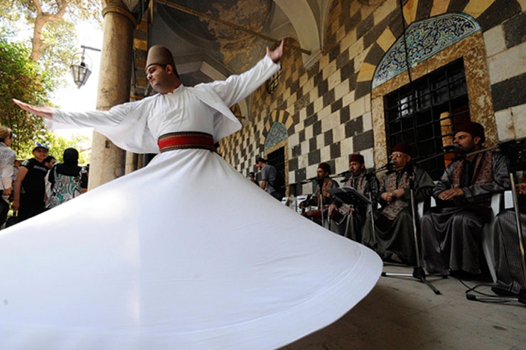 عرض سلطة العلماء: الاحتفال بالمولد النبوي في مدن سوريا